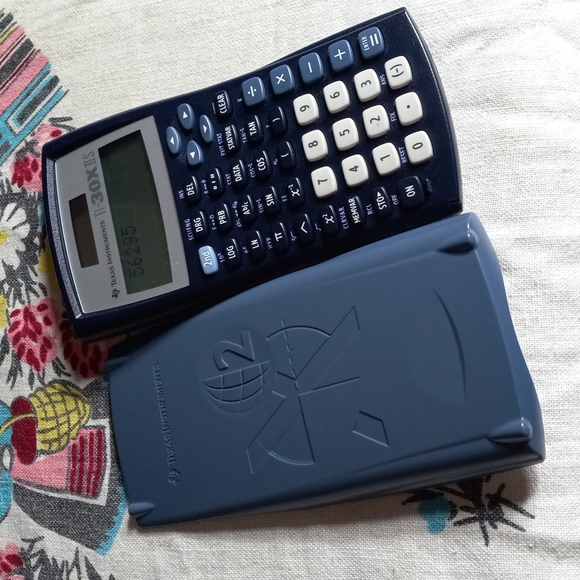 Texas Instruments TI-30X IIS - Picture 1 of 3
